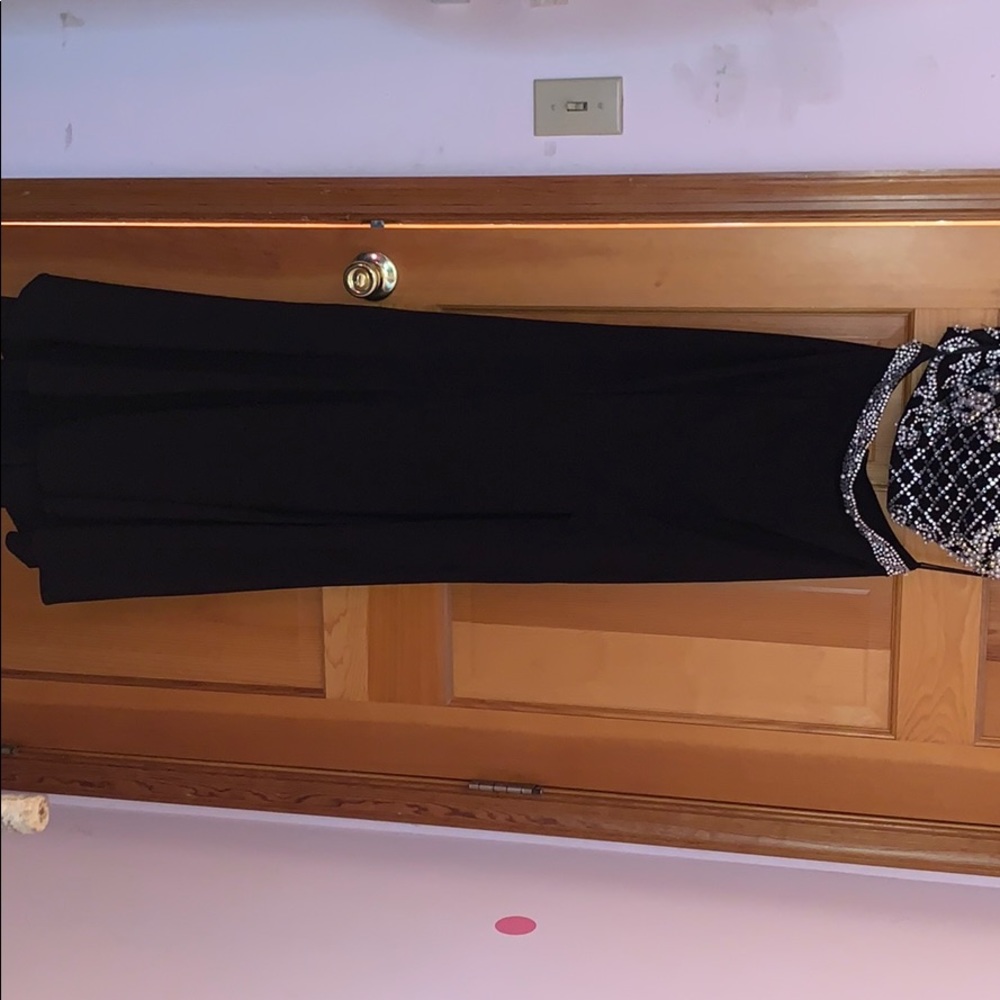 Prom dress - Picture 2 of 6